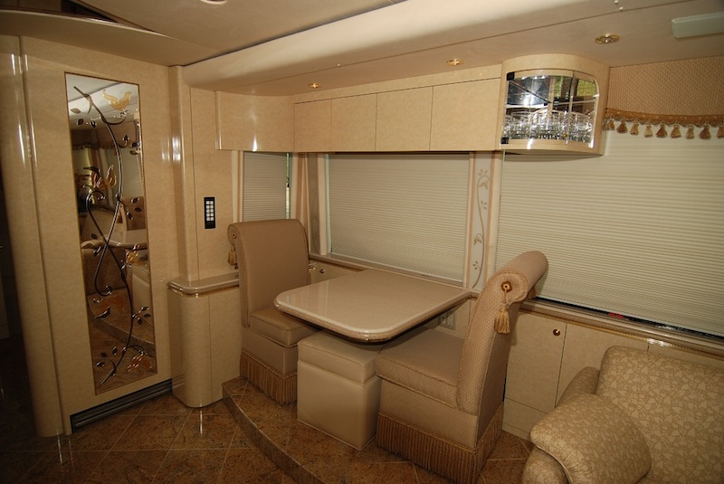 2004 Prevost Marathon XLII For Sale