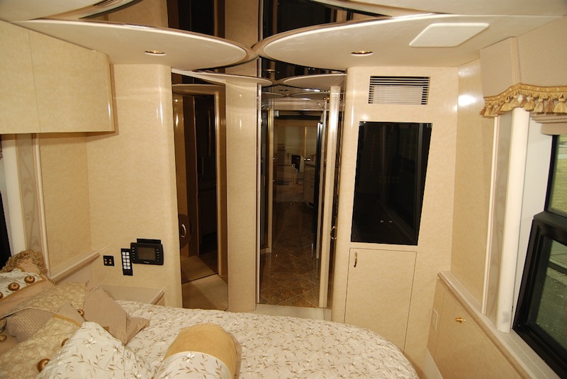 2004 Prevost Marathon XLII For Sale