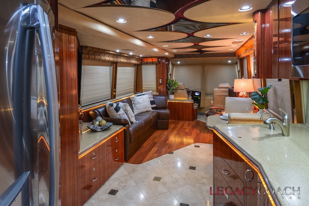 2004 Prevost Marathon XLII For Sale