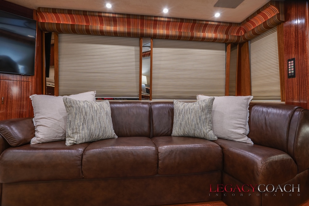 2004 Prevost Marathon XLII For Sale