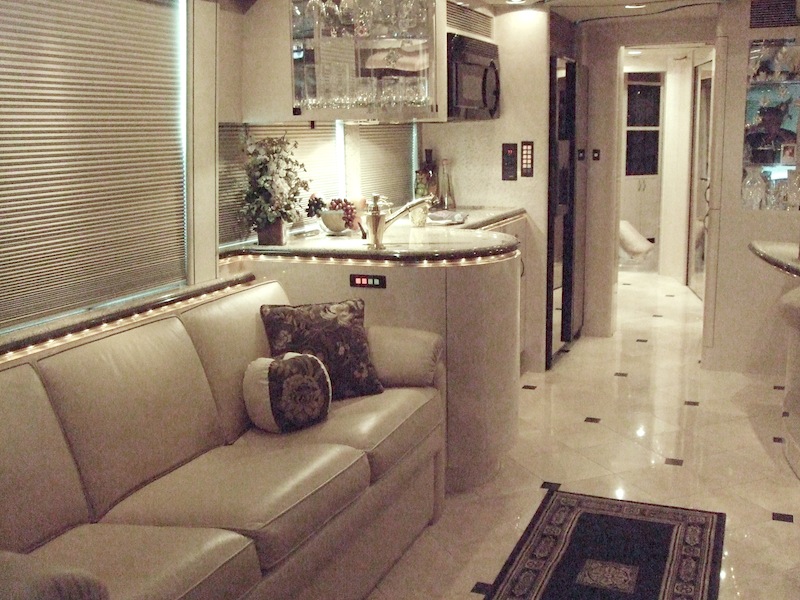 2004 Prevost Marathon XLII For Sale