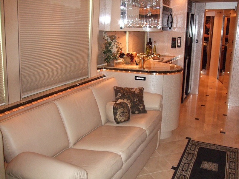 2004 Prevost Marathon XLII For Sale