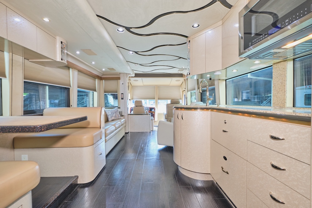 2004 Prevost Marathon XLII For Sale