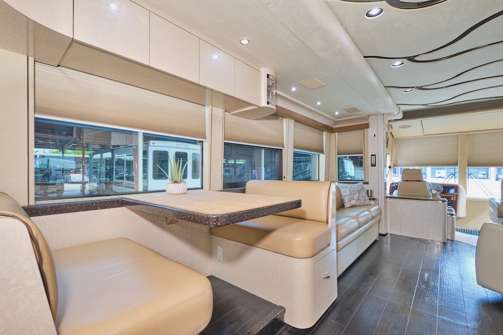2004 Prevost Marathon XLII For Sale
