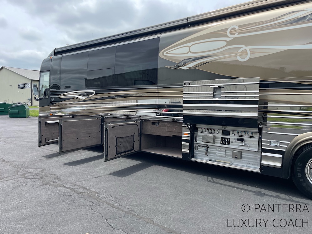 2004 Prevost Marathon XLII For Sale