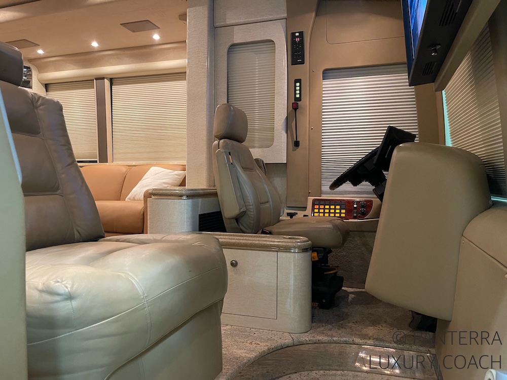 2004 Prevost Marathon XLII For Sale