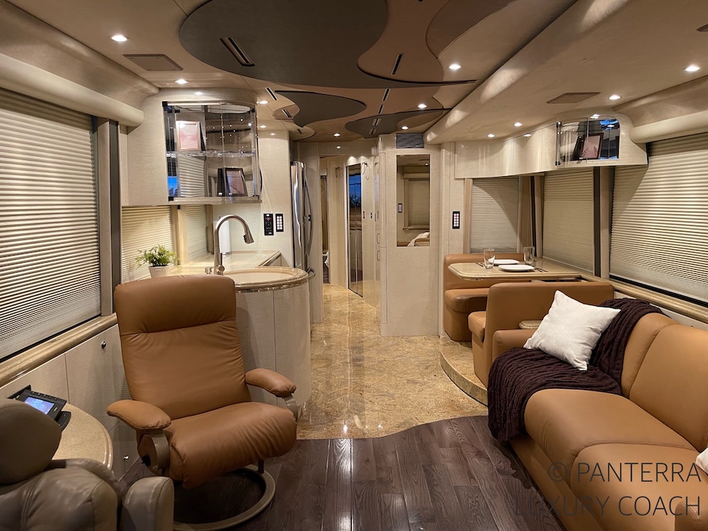 2004 Prevost Marathon XLII For Sale