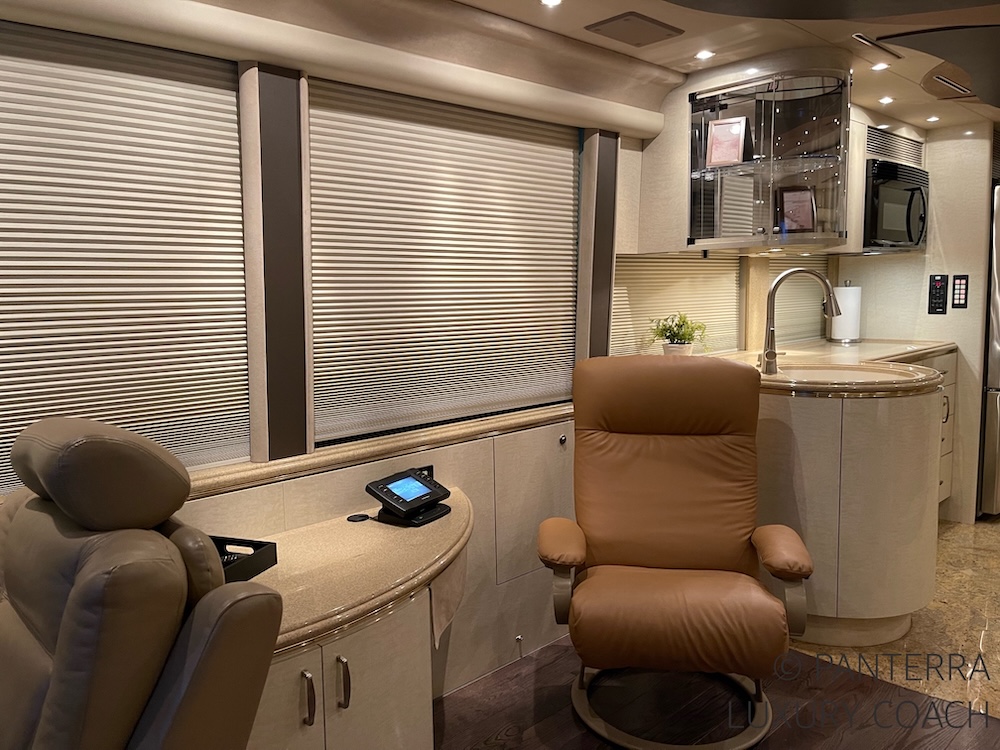 2004 Prevost Marathon XLII For Sale
