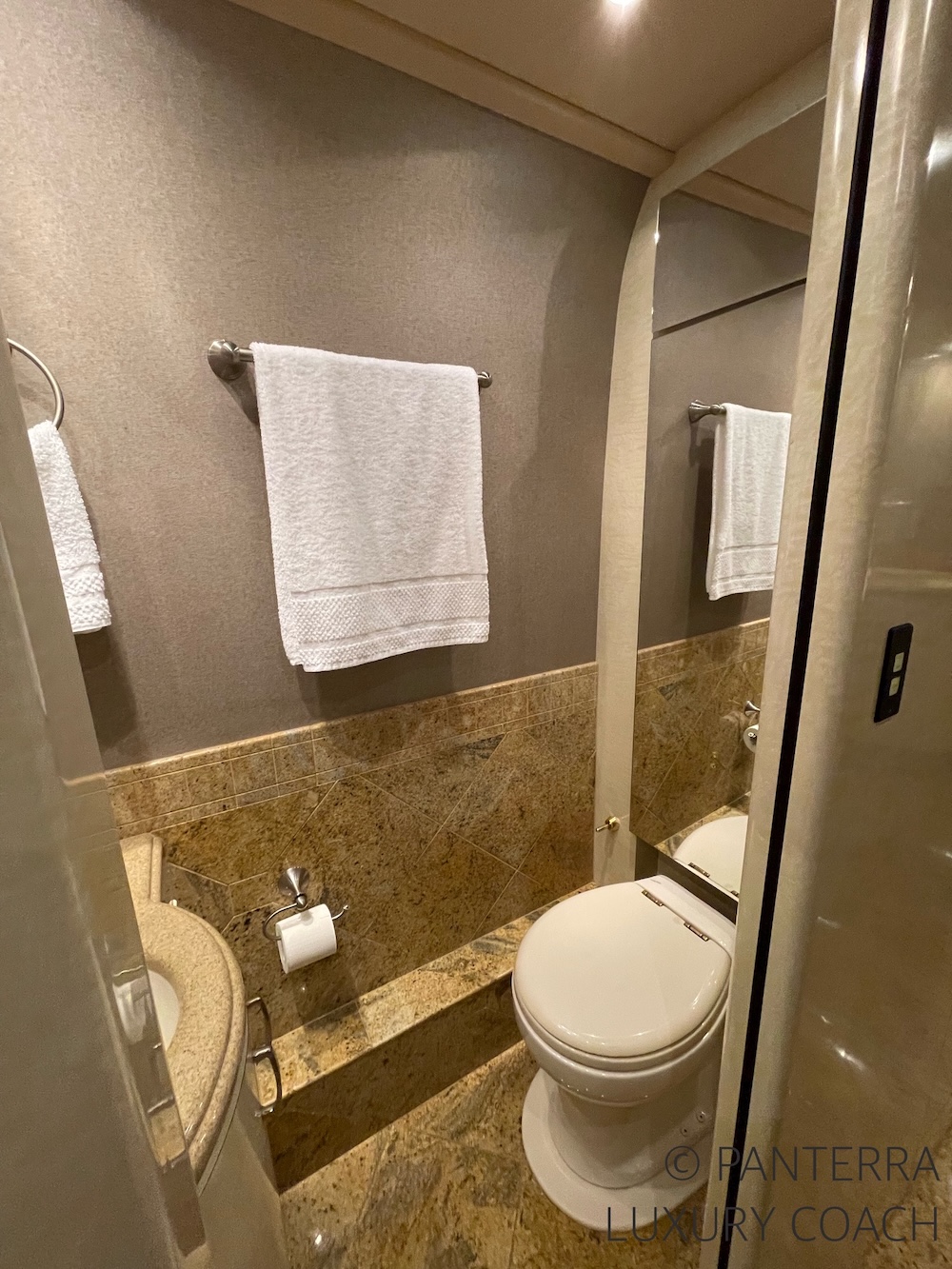 2004 Prevost Marathon XLII For Sale