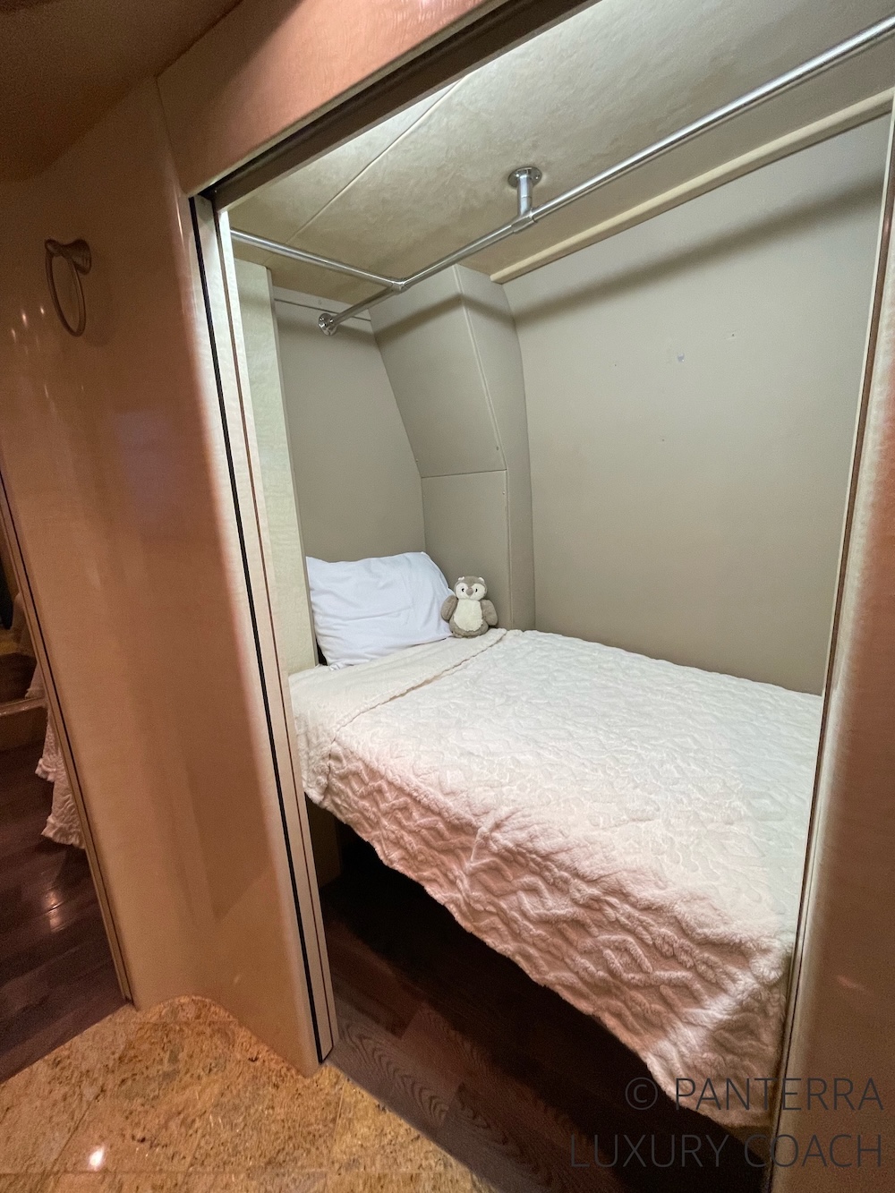 2004 Prevost Marathon XLII For Sale