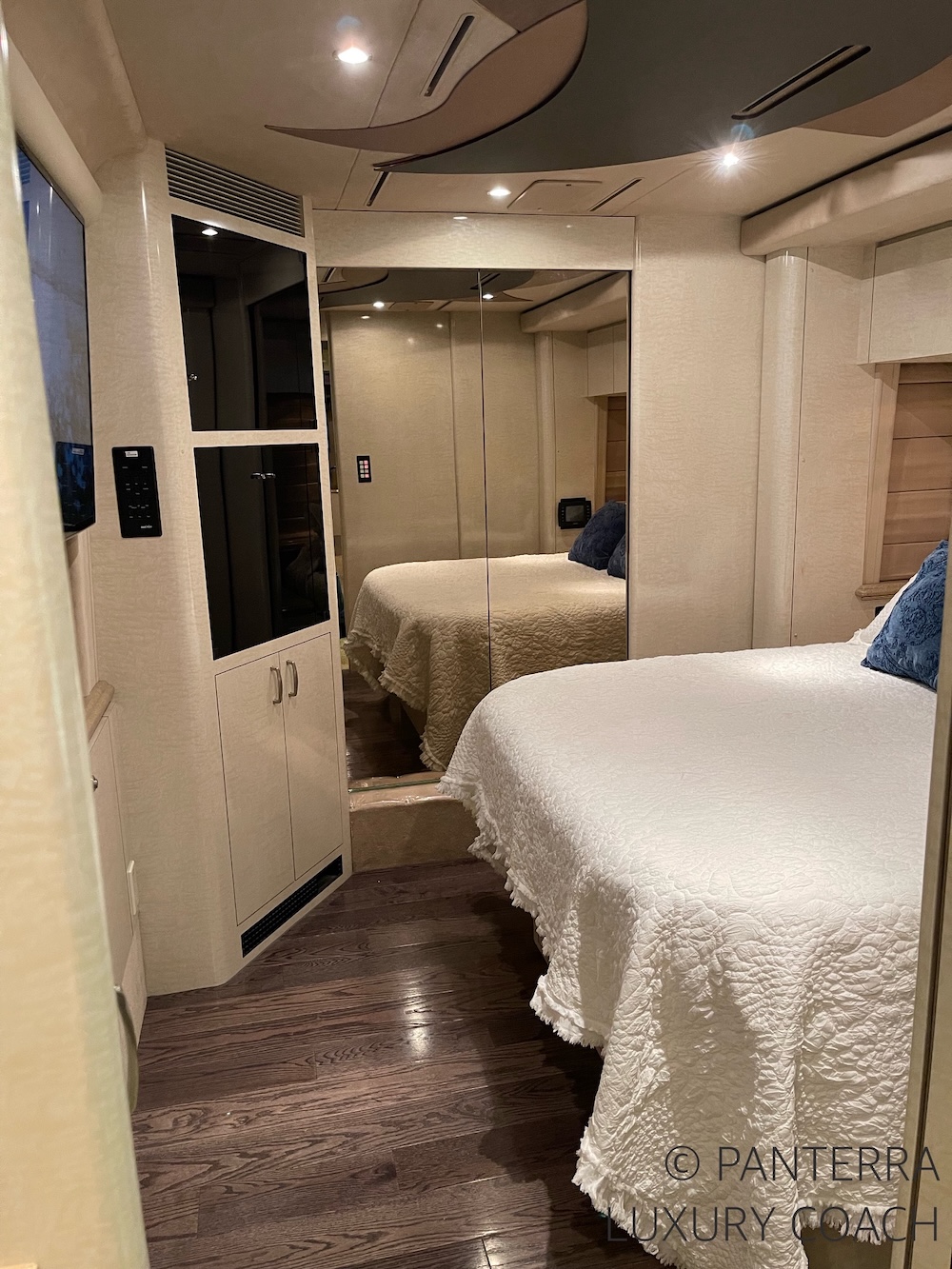 2004 Prevost Marathon XLII For Sale