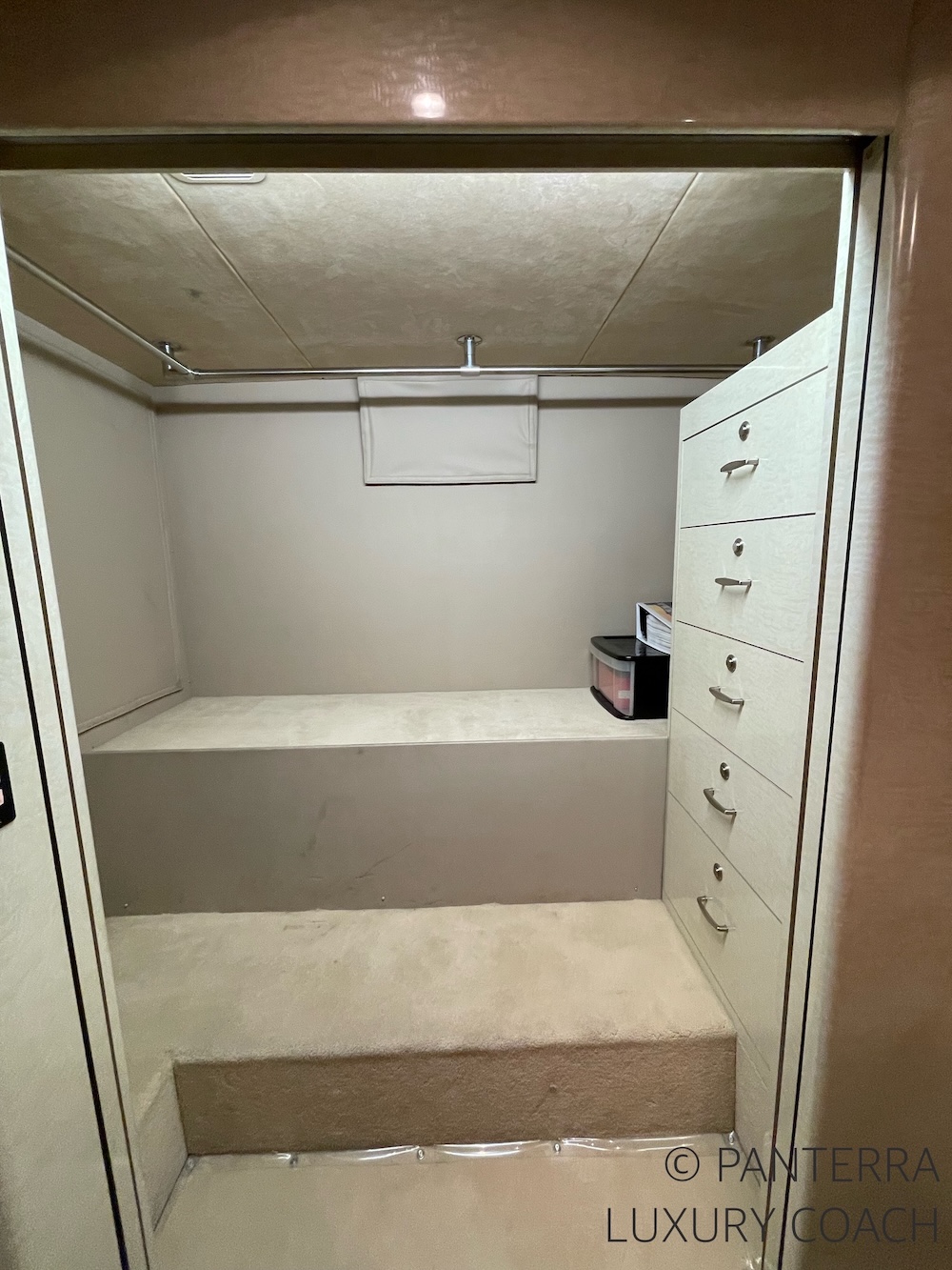 2004 Prevost Marathon XLII For Sale