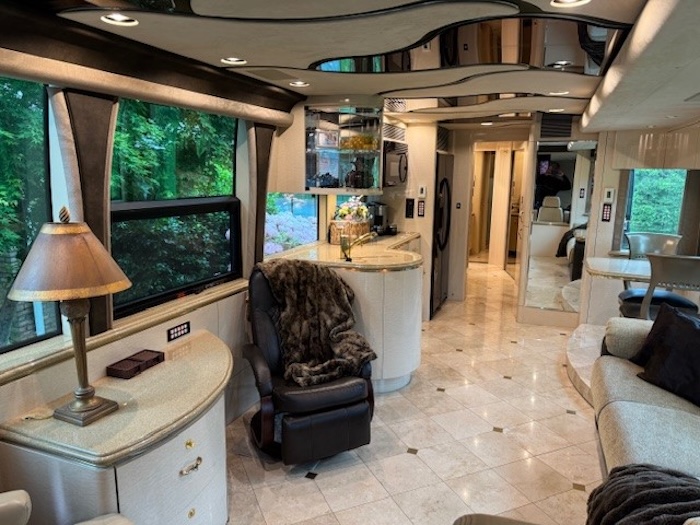 2004 Prevost Marathon XLII For Sale
