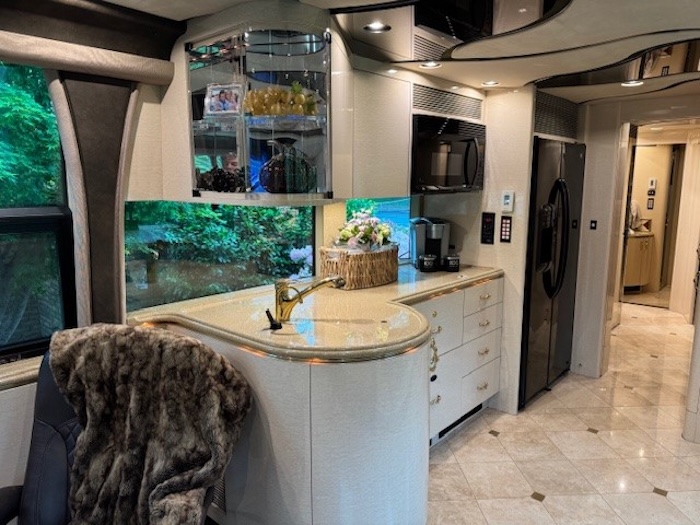 2004 Prevost Marathon XLII For Sale