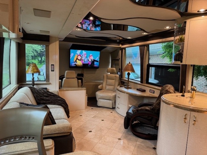2004 Prevost Marathon XLII For Sale
