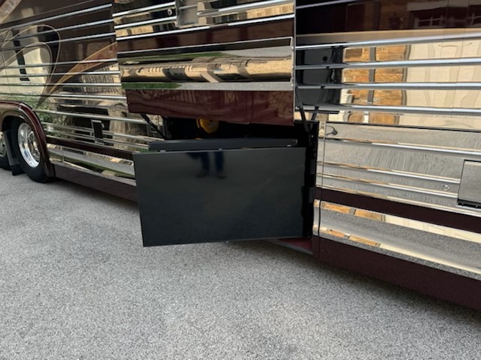 2004 Prevost Marathon XLII For Sale