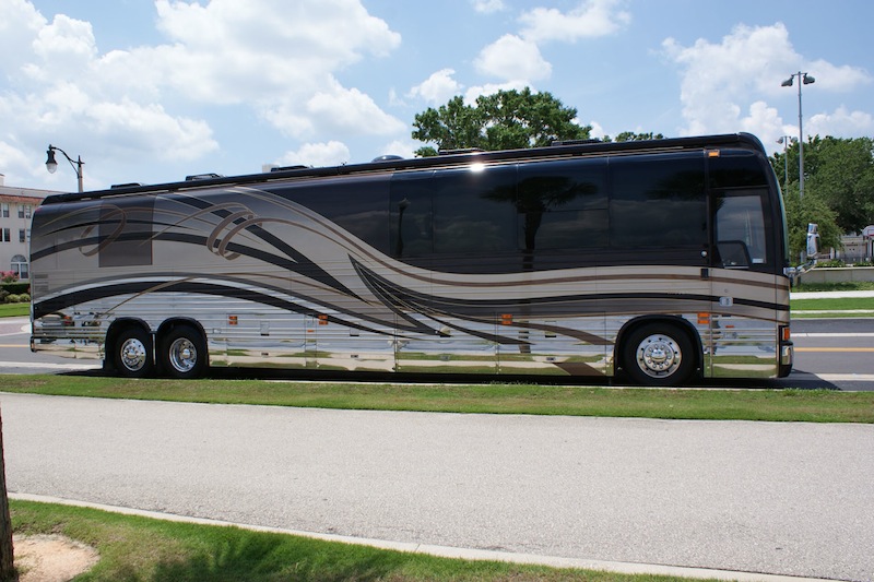 2004 Prevost Millennium XLII For Sale