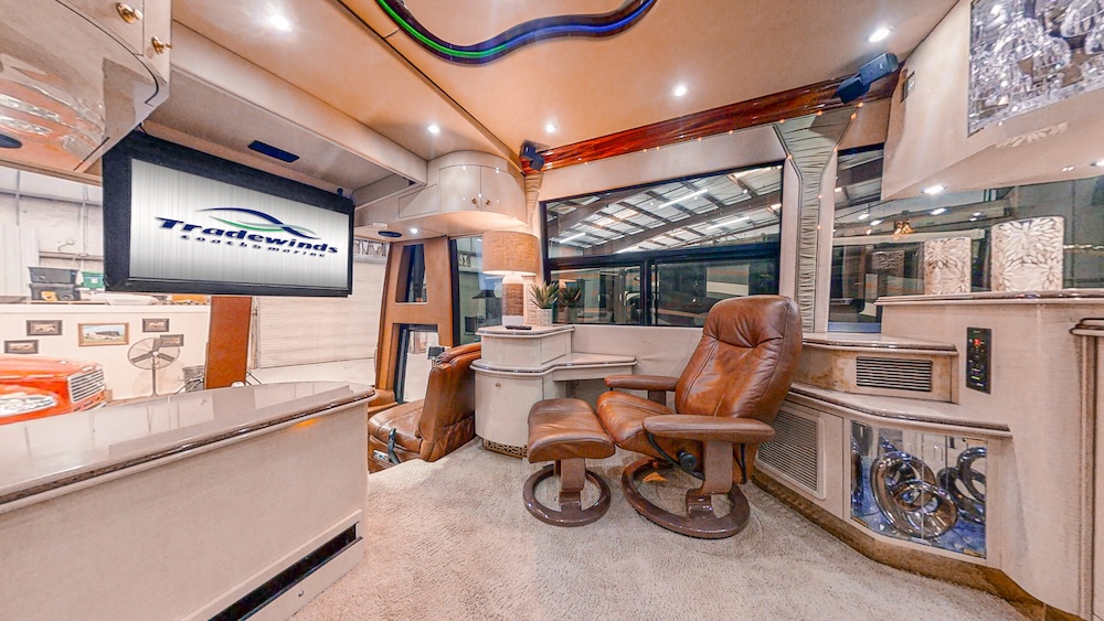 2004 Prevost Parliament H3-45 For Sale