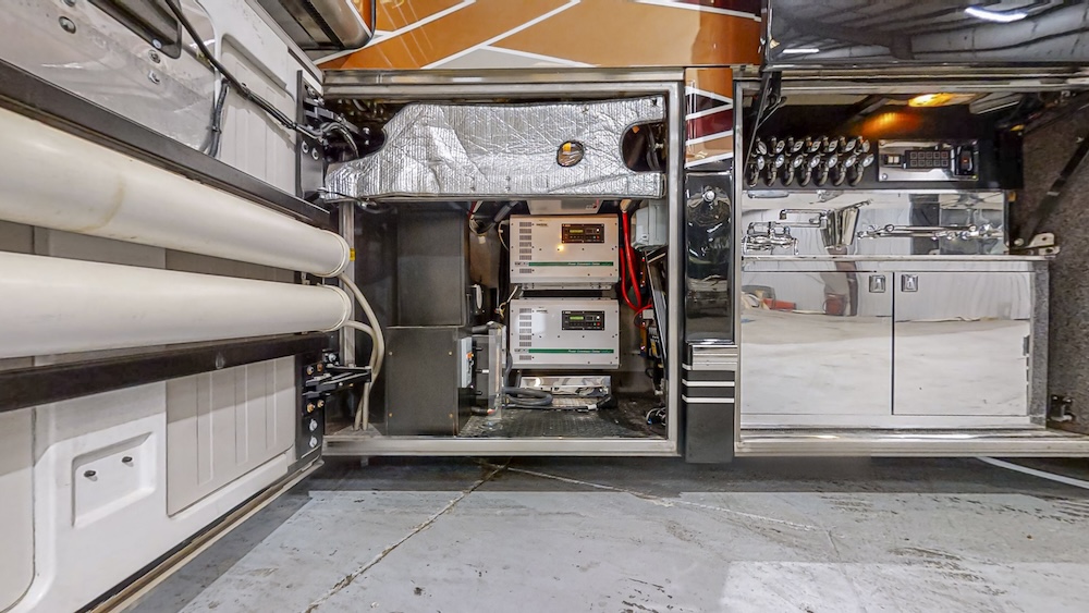 2004 Prevost Parliament H3-45 For Sale