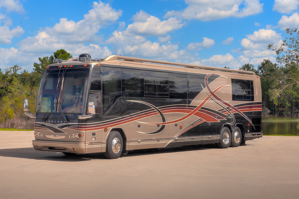 2004 Prevost Parliament H3-45 For Sale