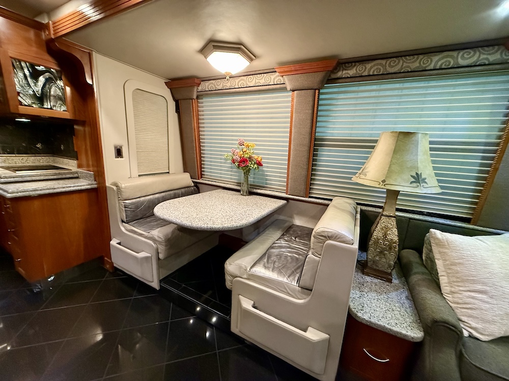2004 Prevost Royale XLII For Sale