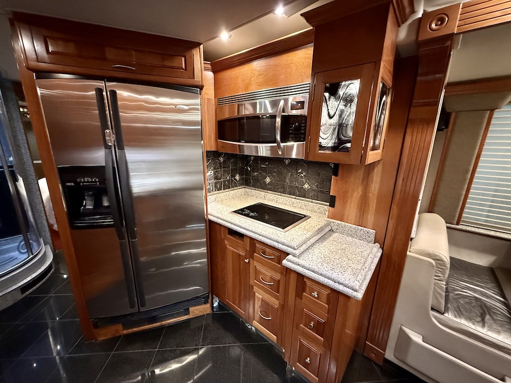 2004 Prevost Royale XLII For Sale