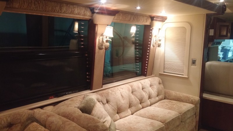 2004 Prevost Royale XLII For Sale