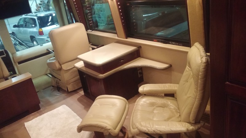 2004 Prevost Royale XLII For Sale