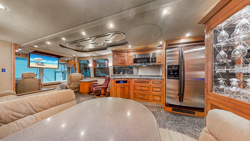 2004 Prevost Royale XLII For Sale