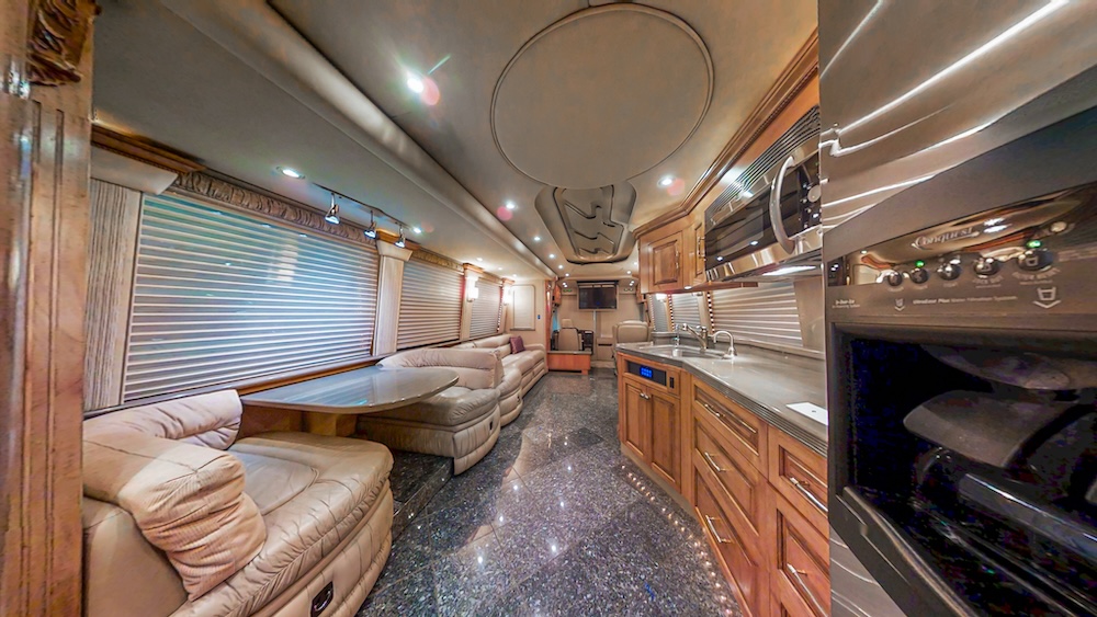 2004 Prevost Royale XLII For Sale
