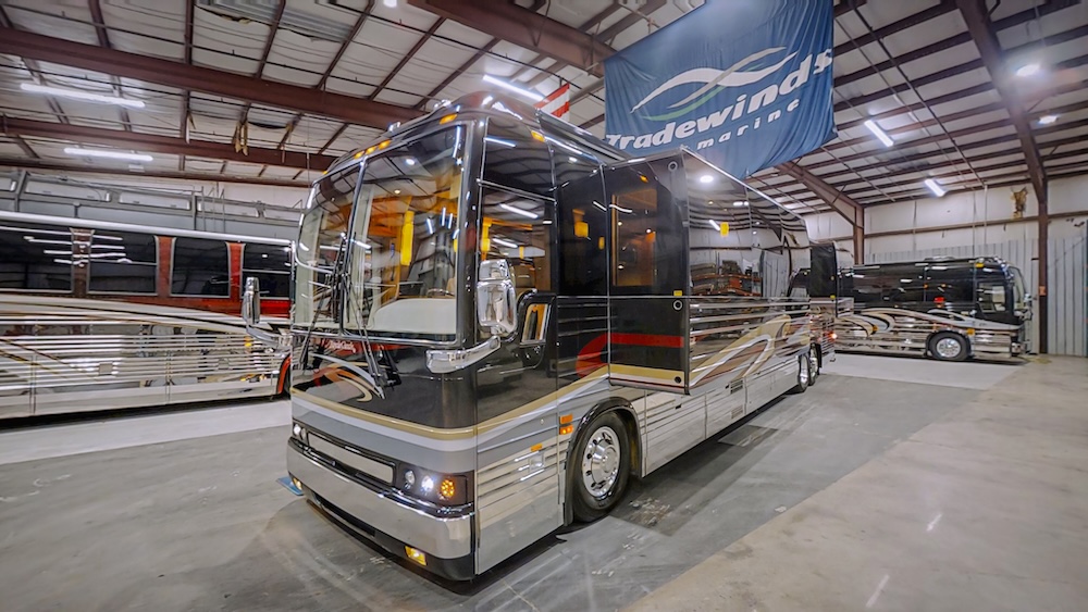 2004 Prevost Royale XLII For Sale