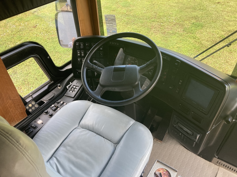 2004 Prevost XLII For Sale