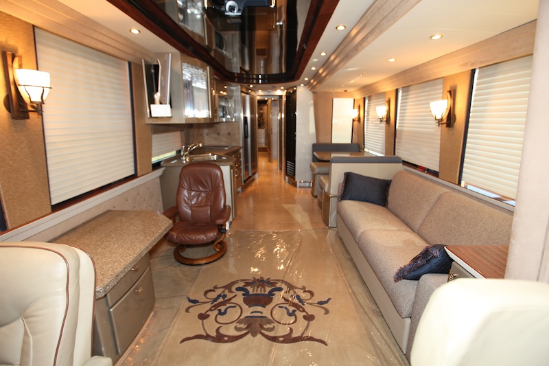 2005 Prevost Country Coach XLII For Sale