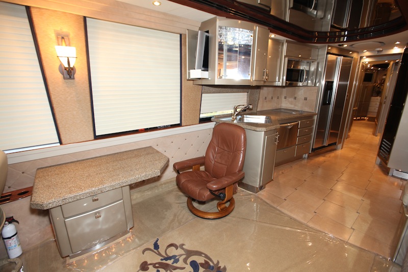 2005 Prevost Country Coach XLII For Sale