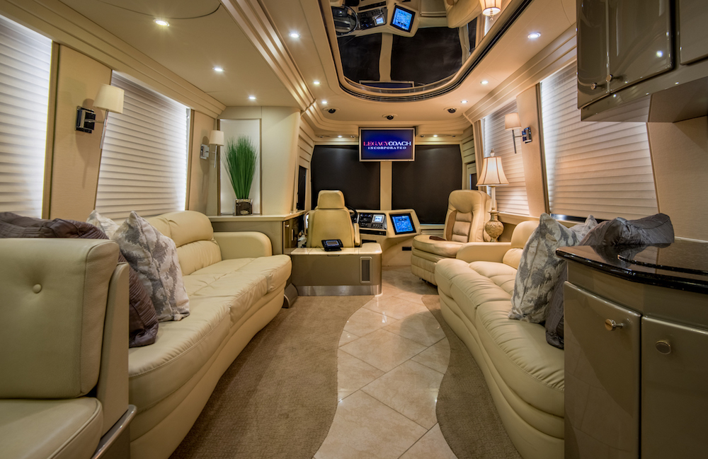 2005 Prevost Country Coach XLII For Sale