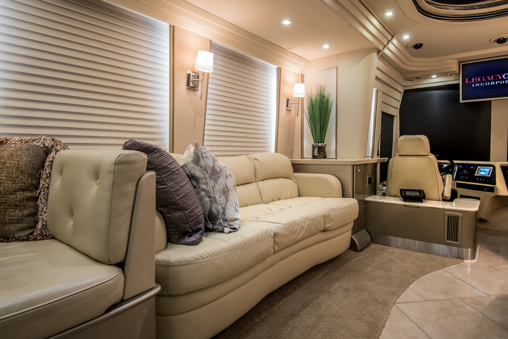 2005 Prevost Country Coach XLII For Sale