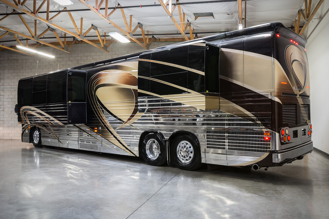 2005 Prevost Country Coach XLII For Sale