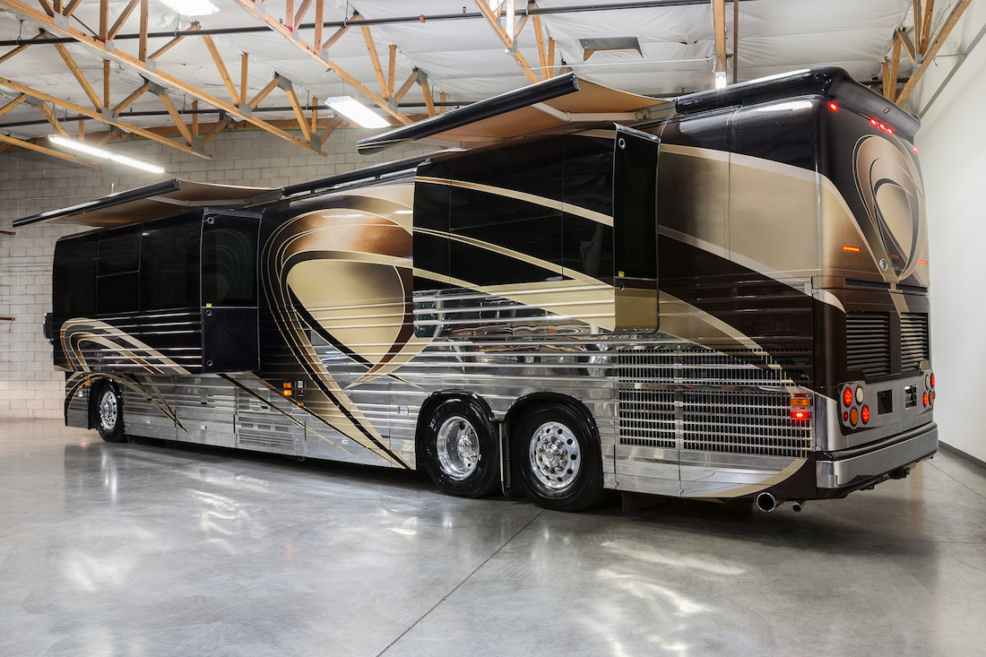 2005 Prevost Country Coach XLII For Sale