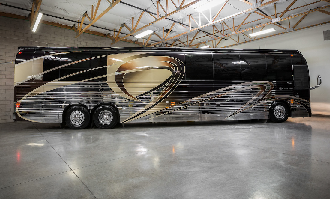 2005 Prevost Country Coach XLII For Sale