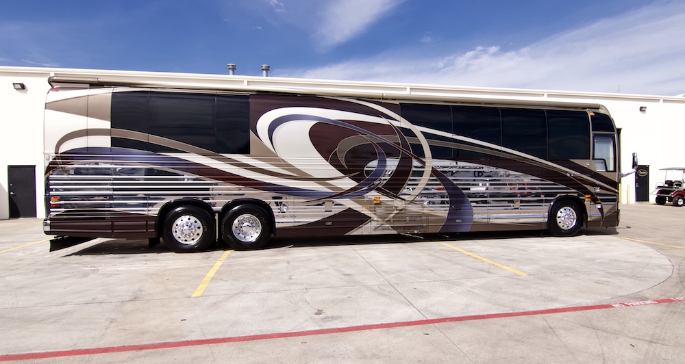 2005 Prevost Country Coach XLII For Sale