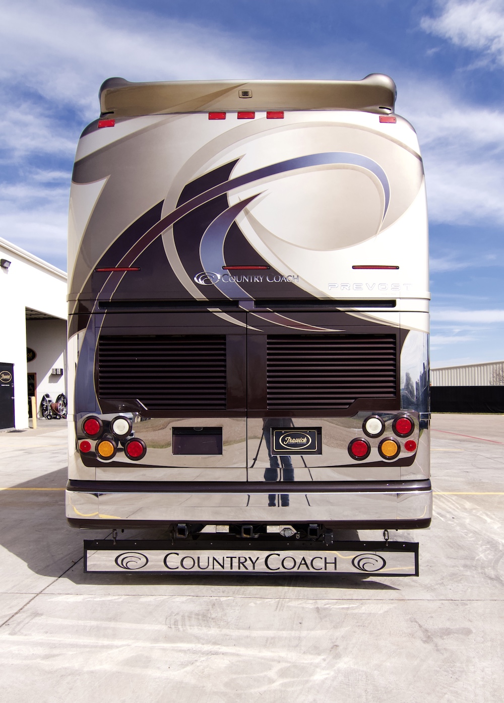 2005 Prevost Country Coach XLII For Sale