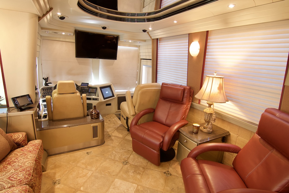 2005 Prevost Country Coach XLII For Sale