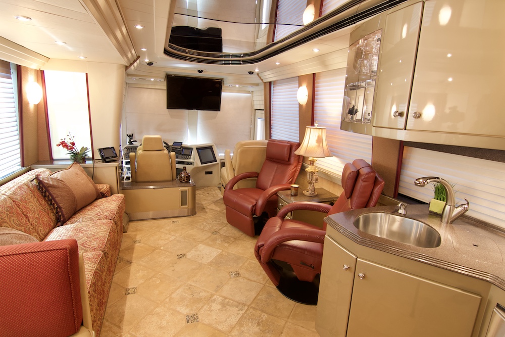 2005 Prevost Country Coach XLII For Sale