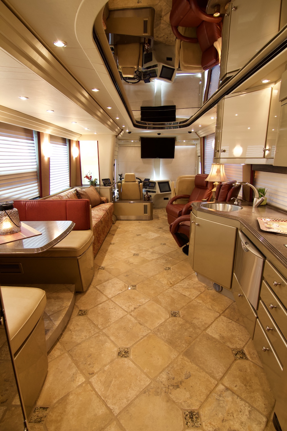 2005 Prevost Country Coach XLII For Sale