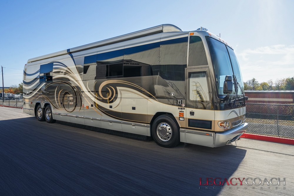 2005 Prevost Featherlite  H3-45 For Sale