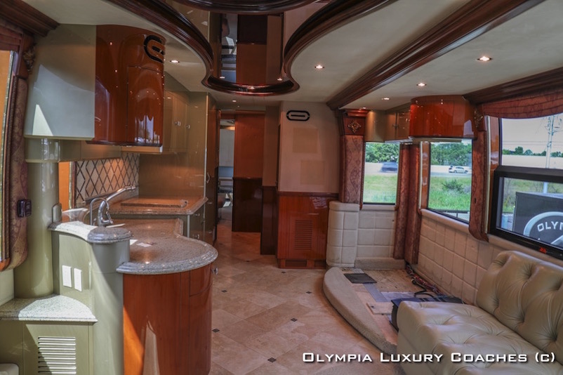 2005 Prevost Liberty XLII For Sale