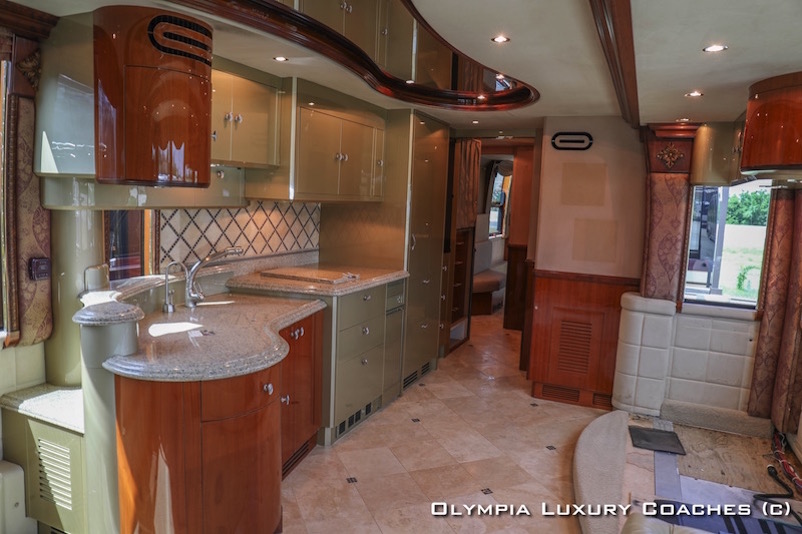 2005 Prevost Liberty XLII For Sale