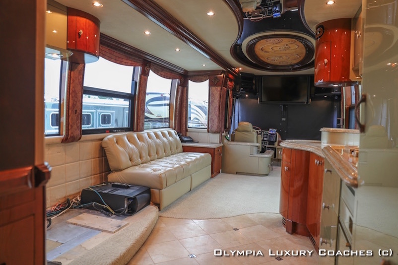 2005 Prevost Liberty XLII For Sale