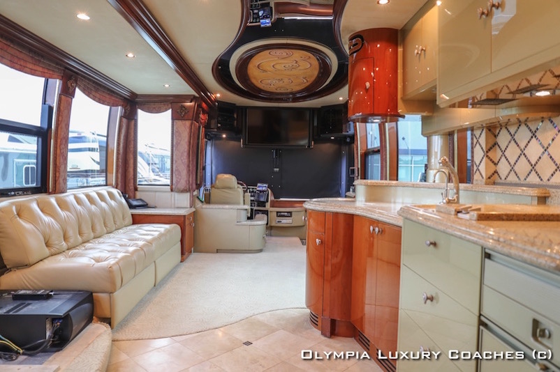 2005 Prevost Liberty XLII For Sale