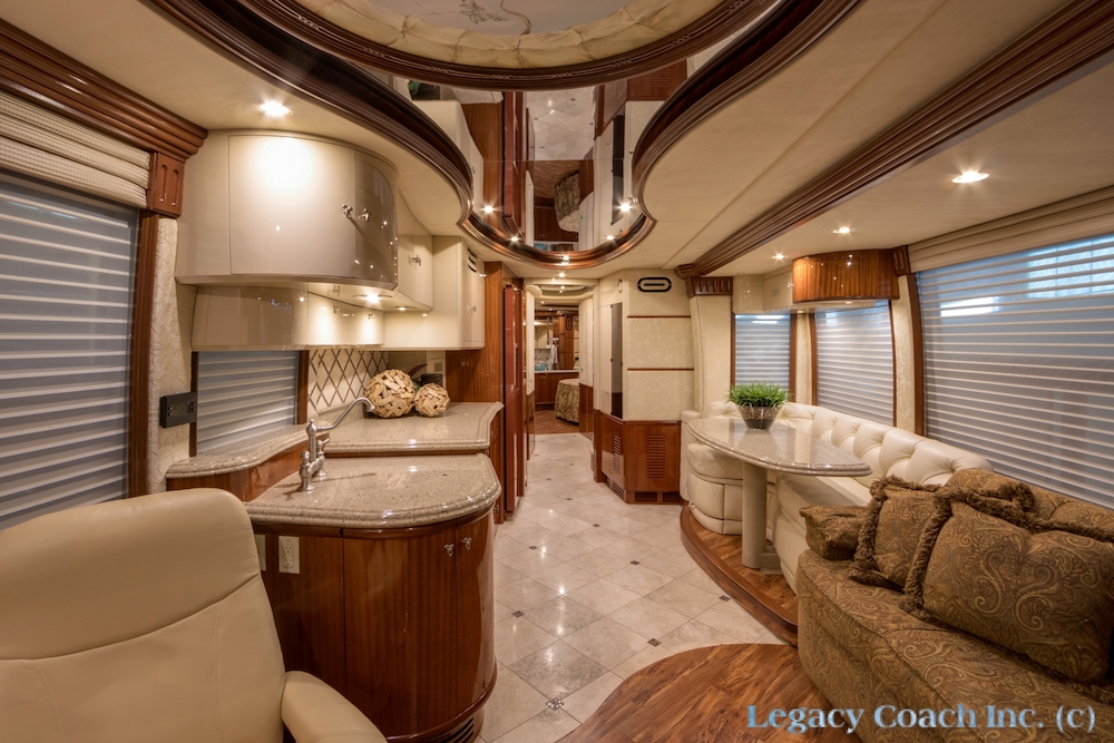 2005 Prevost Liberty H3-45 For Sale